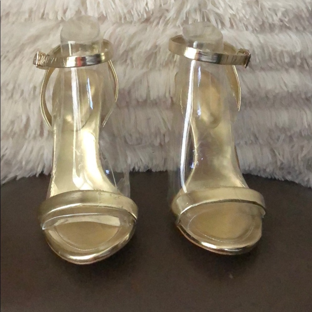 Gold Strappy Sandal✨